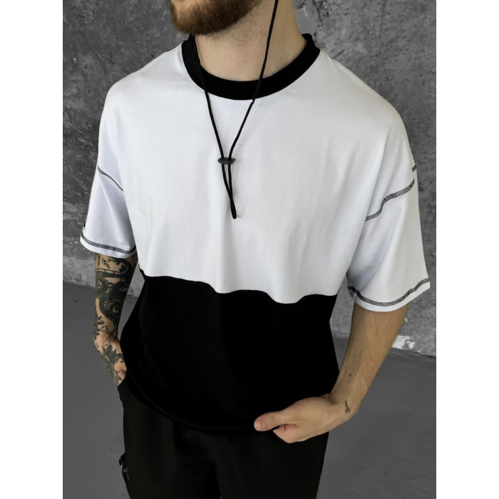 Oversize футболка з акцентними швами