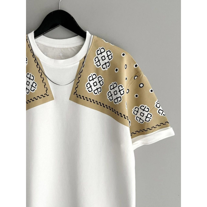 Oversize футболка з принтом