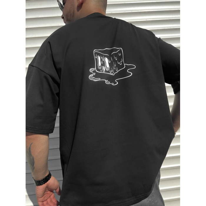 Oversize футболка з принтом