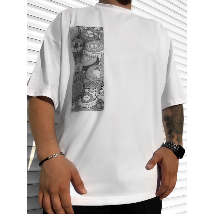 Oversize футболка з принтом