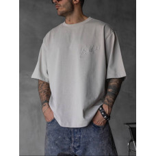 Oversize футболка з вишивкою