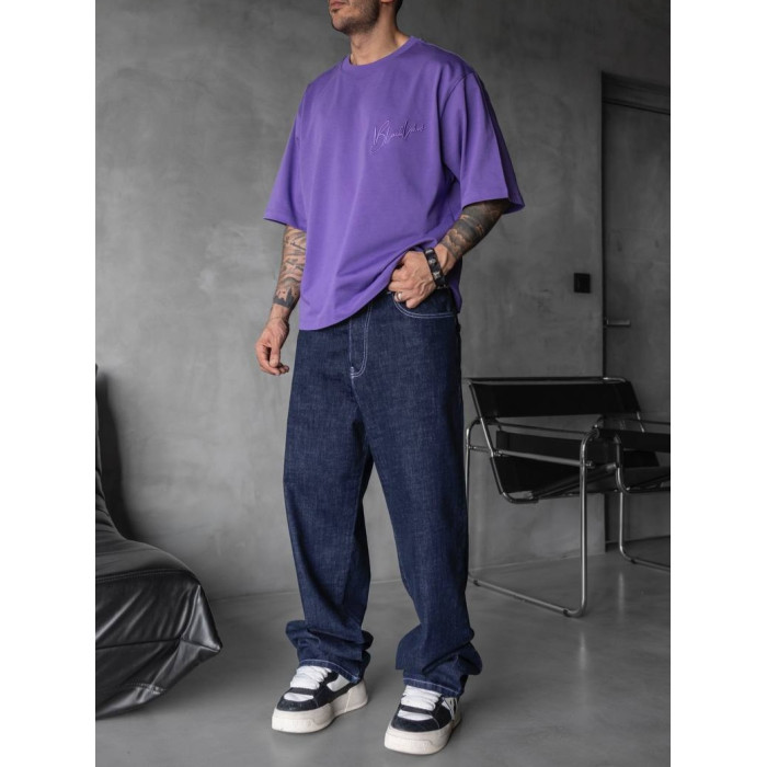 Oversize футболка з вишивкою