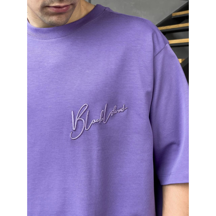 Oversize футболка з вишивкою