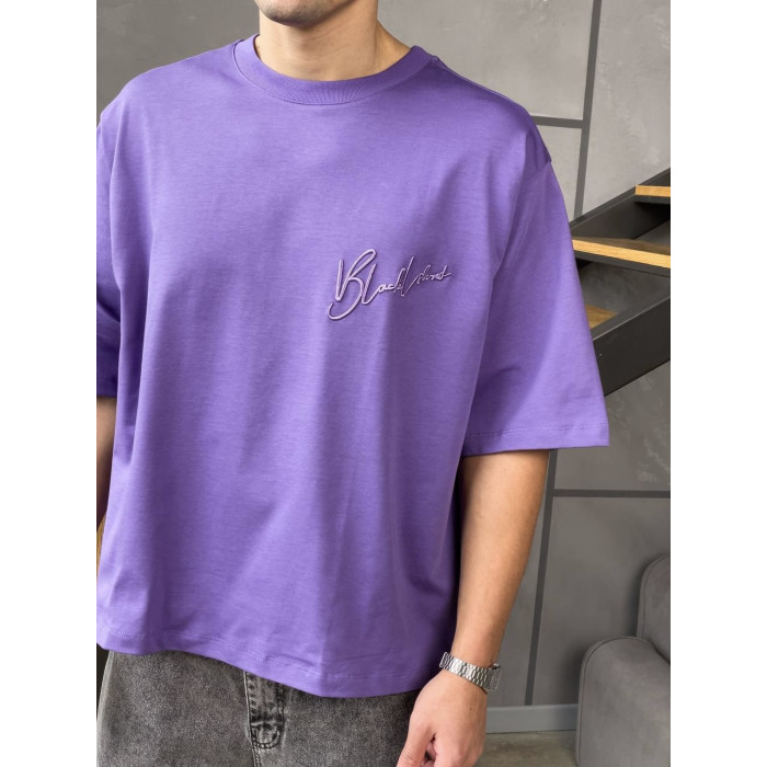 Oversize футболка з вишивкою