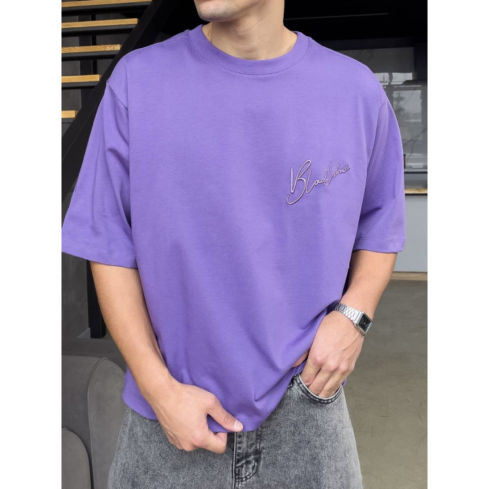 Oversize футболка з вишивкою