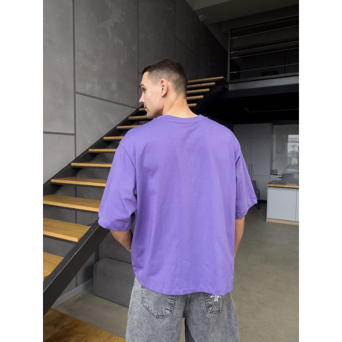 Oversize футболка з вишивкою
