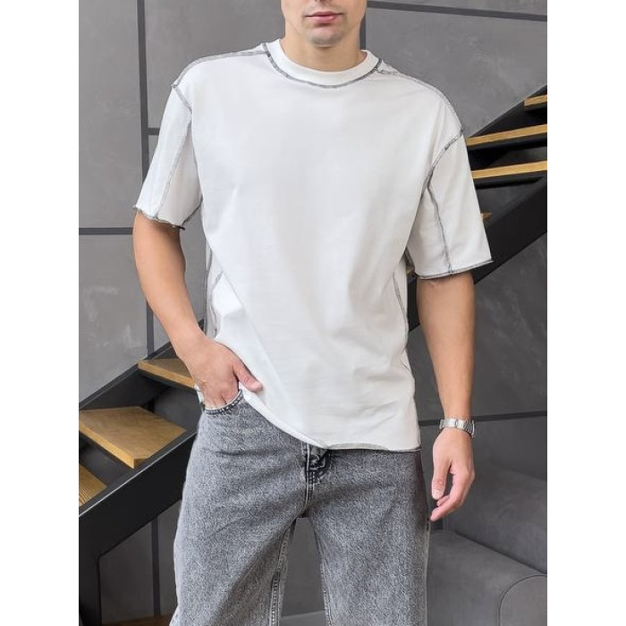 Oversize футболка з акцентними швами