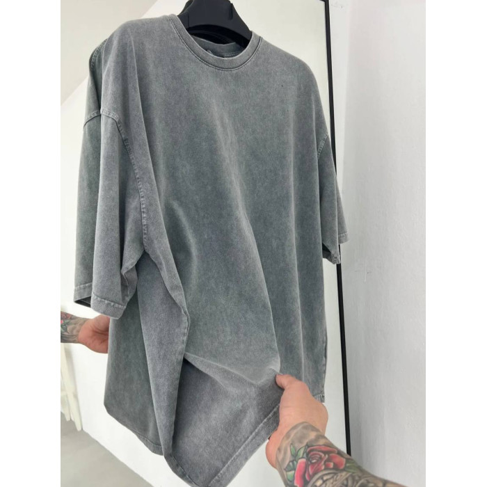 Oversize футболка з вивареної тканини