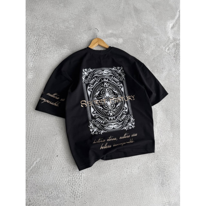 Oversize футболка з принтом