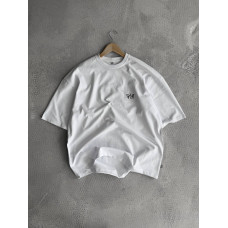 Oversize футболка з вишивкою