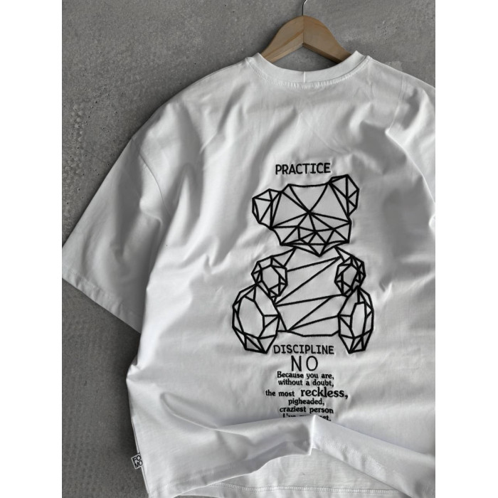 Oversize футболка з вишивкою
