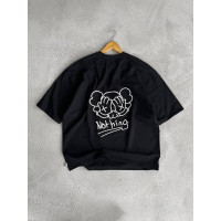 Oversize футболка з вишивкою