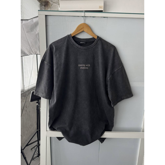 Oversize футболка з принтом