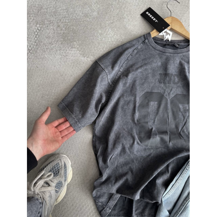Oversize футболка з принтом