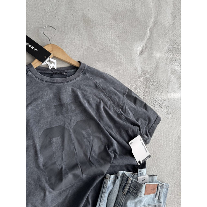 Oversize футболка з принтом