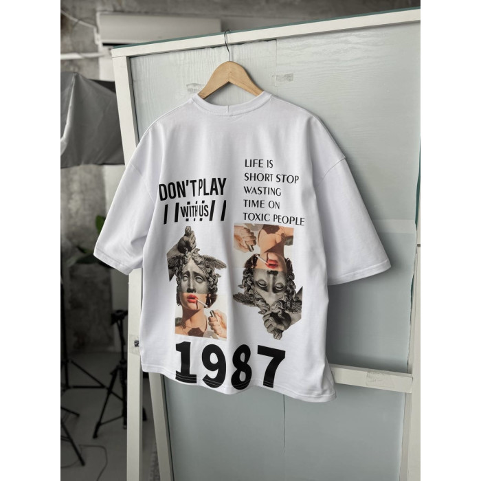 Oversize футболка з принтом