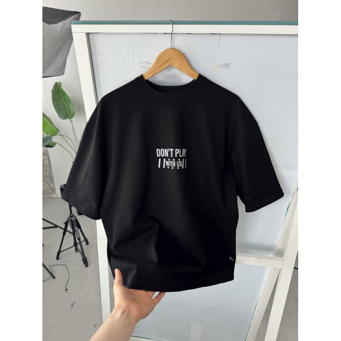 Oversize футболка з принтом
