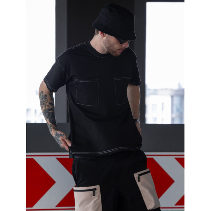 Oversize футболка з акцентними кишенями