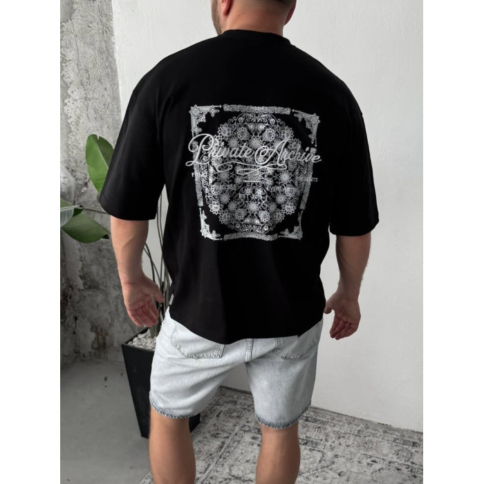 Oversize футболка з принтом