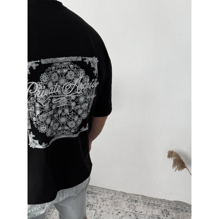 Oversize футболка з принтом