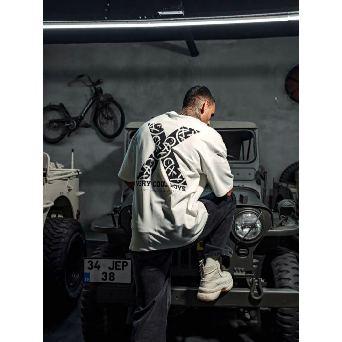 Oversize футболка з принтом