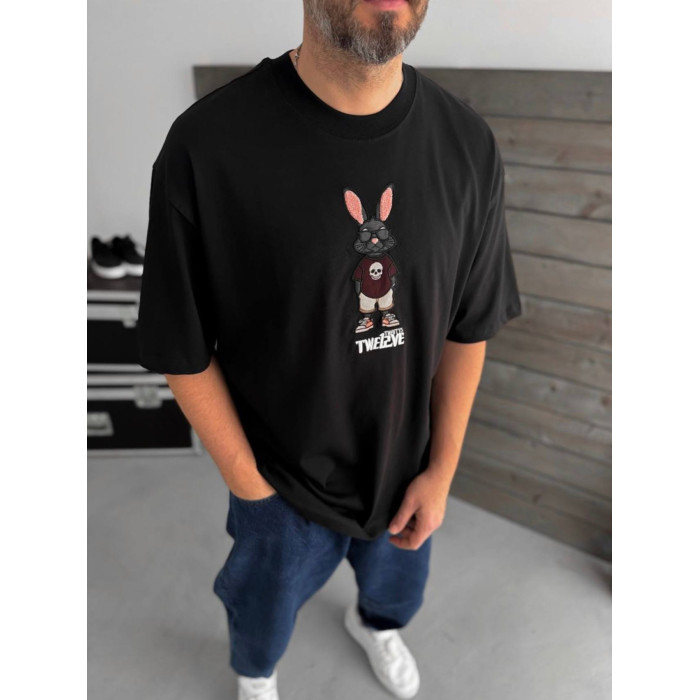 Oversize футболка з нашивкою