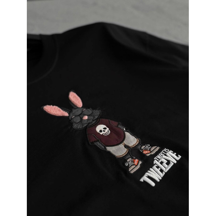 Oversize футболка з нашивкою