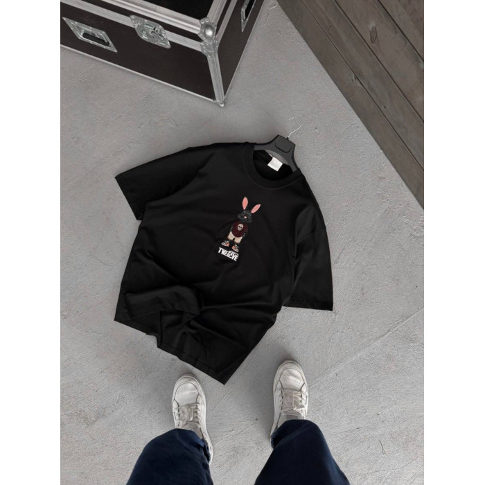 Oversize футболка з нашивкою