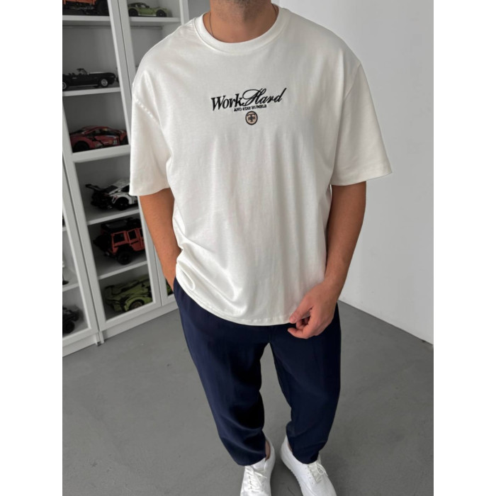 Oversize футболка з принтом
