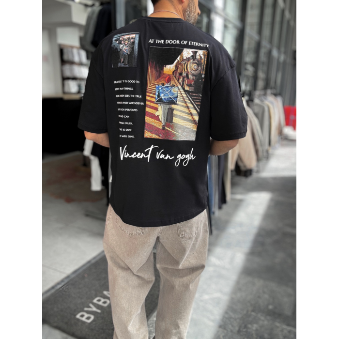 Oversize футболка з принтом
