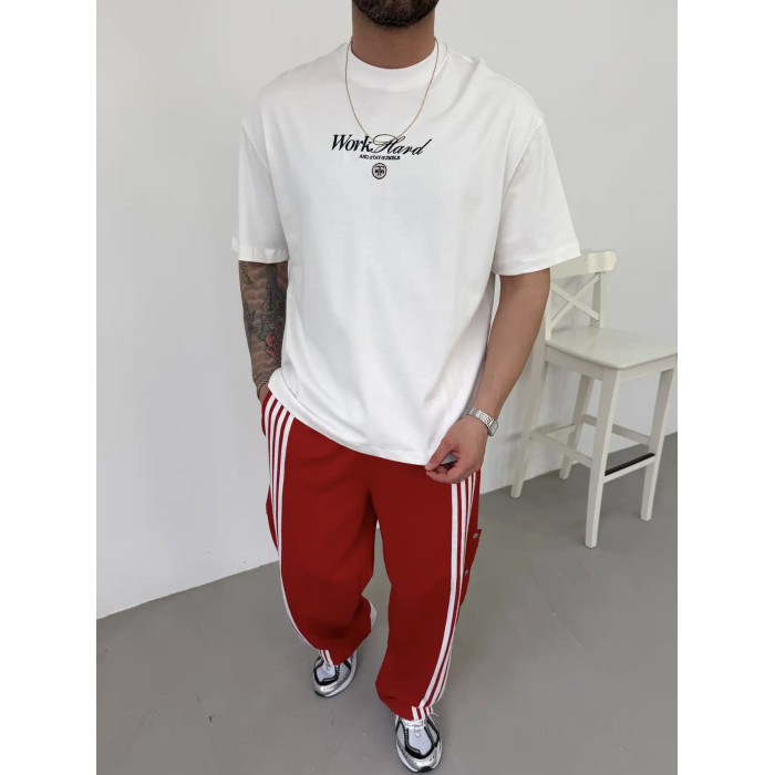 Oversize футболка з принтом
