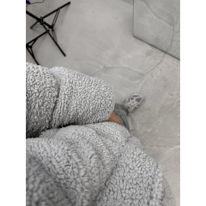 Зимова плюшева куртка oversize
