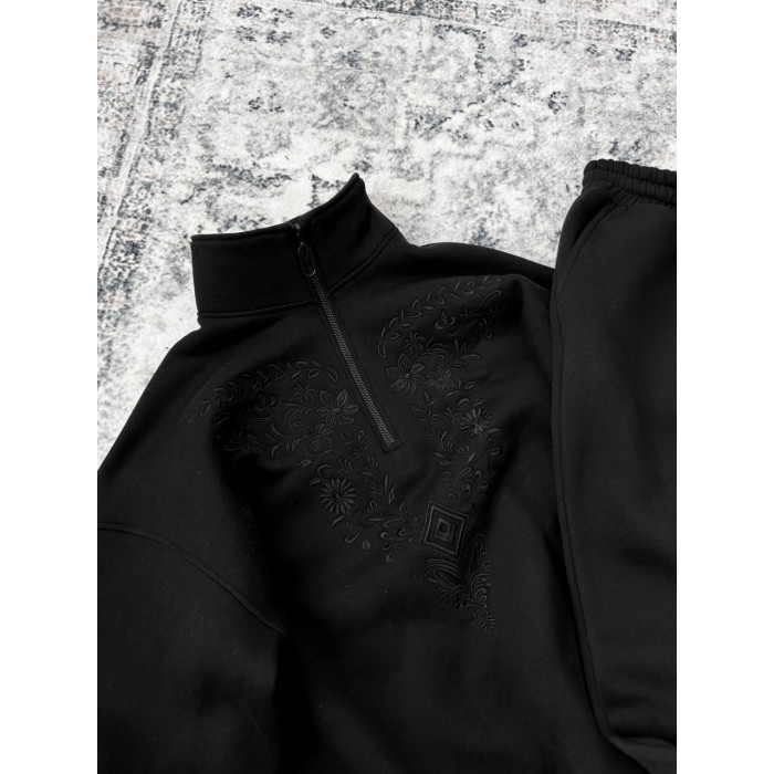 Oversize костюм з вишивкою