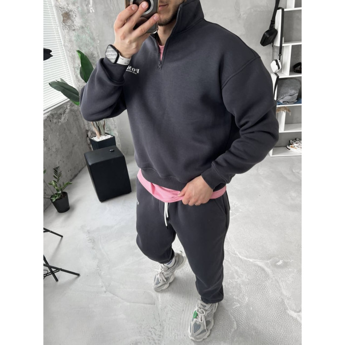 Спортивний костюм з надписом на флісі