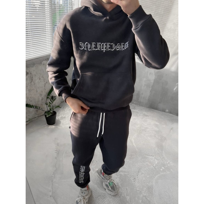 Oversize костюм з вишивкою